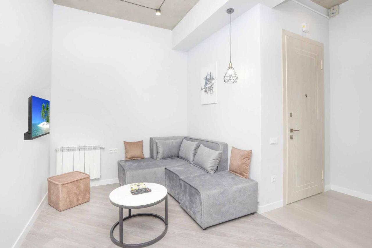 Stay Inn Apartments On Amiryan 26/4 Erywań Zewnętrze zdjęcie
